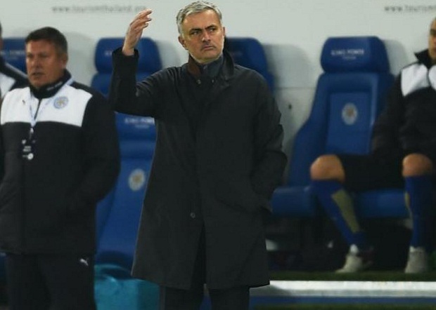 Mourinho bị Chelsea sa thải sau thành tích bết bát. Ảnh: Internet.