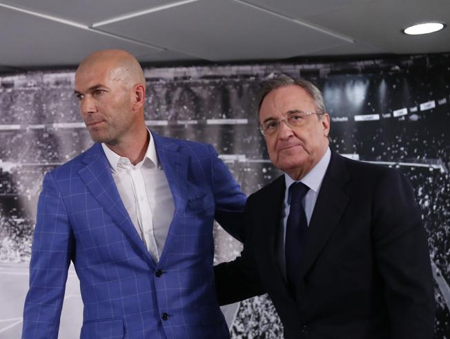 Perez đưa Zidane lên thay Rafa Benitez. Ảnh: Internet.