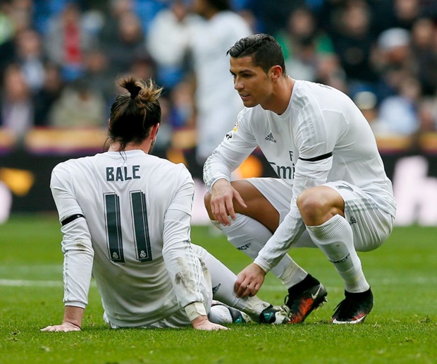 Bale phải xa sân cỏ từ 3 đến 4 tuần. Ảnh: Internet.