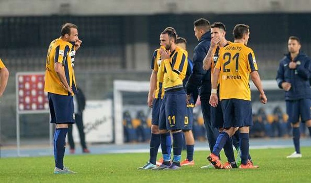 Góc Serie A: Bao giờ Hellas Verona biết thắng?