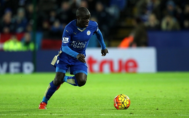 N’Golo Kante đang thể hiện một phong độ cực cao trong màu áo Leicester City mùa này. Ảnh: Internet.
