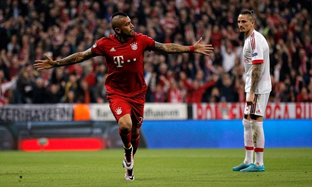 Vidal vừa ghi bàn thắng quyết định giúp Bayern Munich đánh bại Benfica. Ảnh: Internet.