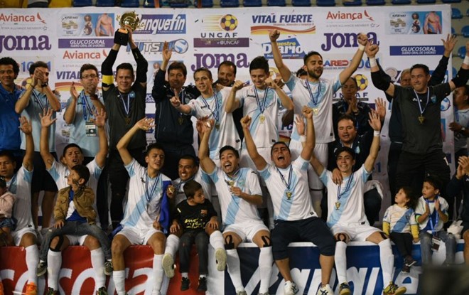 Guatemala ăn mừng chức vô địch khu vực Trung Mỹ của vòng loại giải vô địch futsal CONCACAF 2016. Ảnh: Internet.
