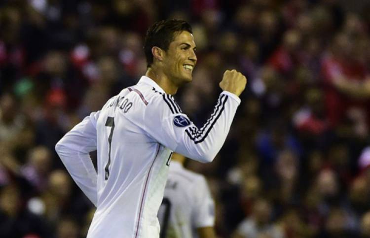 Cris Ronaldo nhận giải thưởng an ủi ở Champions League