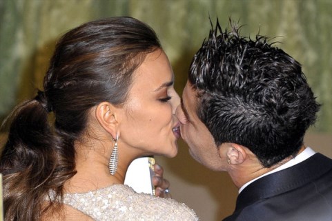 Ronaldo và Irina hồi còn mặn nồng. Ảnh: Internet.