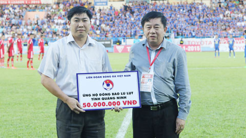 Đội bóng của Andy Cole “gây bất ngờ” ở Quảng Ninh 