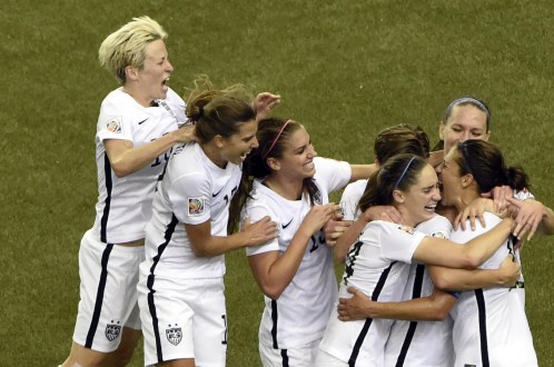 Hạ Đức, tuyển nữ Mỹ vào chung kết World Cup 2015