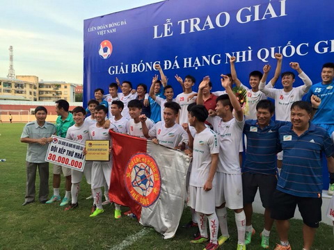 Cựu cầu thủ U19 Việt Nam ghi bàn giúp Viettel lên hạng Nhất