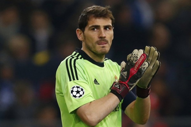 Casillas chia tay Bernabeu: Vì Real Madrid là khác biệt