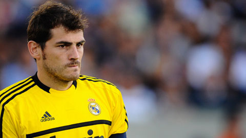 Casillas ra đi sau khi cống hiến hết sự nghiệp cho Real Madrid. Ảnh: Internet.