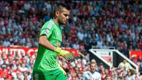 M.U đã có Sergio Romero. Ảnh: Internet.