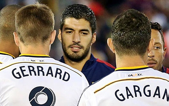 Suarez muốn học Gerrard sang MLS khi ở tuổi băm. Ảnh: internet