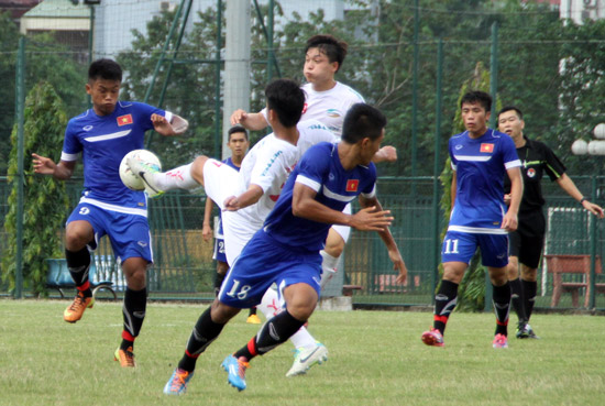 U19 Việt Nam chia điểm với Viettel trong trận đấu tập chuẩn bị cho giải Đông Nam Á