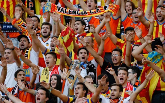 Fan Valencia hào hứng với ngày Bầy dơi trở lại châu Âu. Ảnh: internet