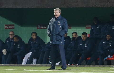 Chán đổ lỗi cho trọng tài và cầu thủ, HLV Mourinho chuyến sang công kích UEFA và FIFA