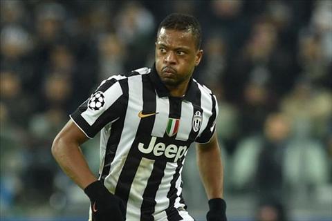 Nhiều đêm, Patrice Evra bật khóc vì nhớ M.U