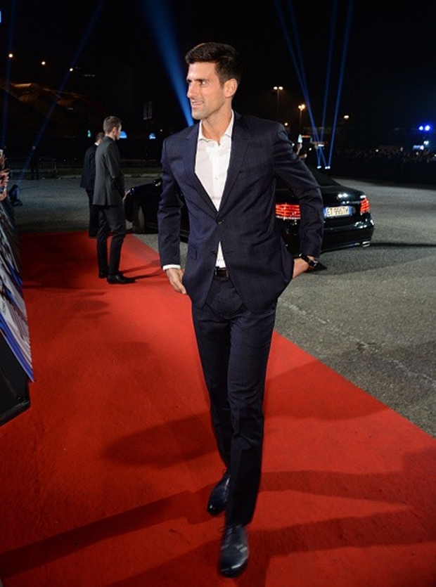 Tối 25/10, Novak Djokovic bất ngờ xuất hiện trên thảm đỏ lễ trao giải thưởng âm nhạc nổi tiếng MTV Europe diễn ra tại kinh đô thời trang Milan (Italy). Ảnh: Internet.