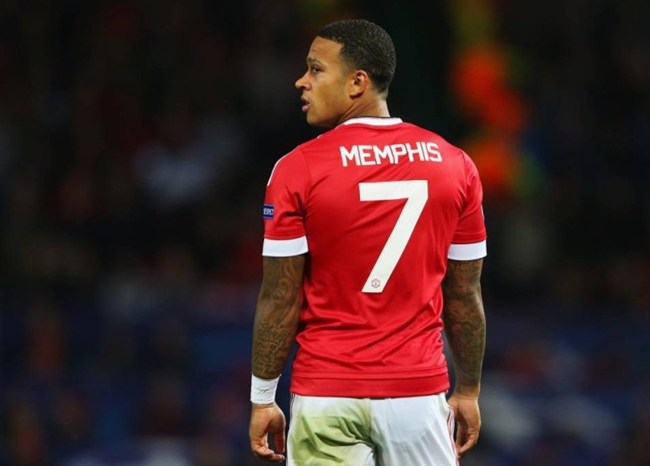 Memphis Depay vẫn chưa thể hiện được nhiều trong màu áo Manchester United. Ảnh: Internet.