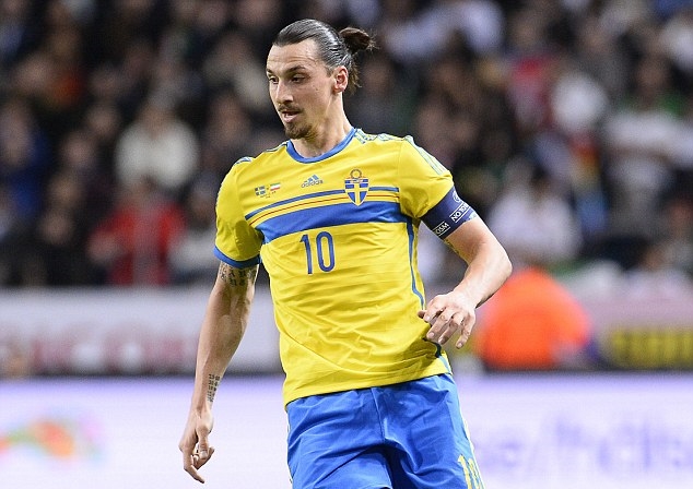 Zlatan Ibrahimovic nên cân nhắc việc từ giã màu áo đội tuyển quốc gia sau chiến dịch vòng loại EURO 2016. Ảnh: Internet.