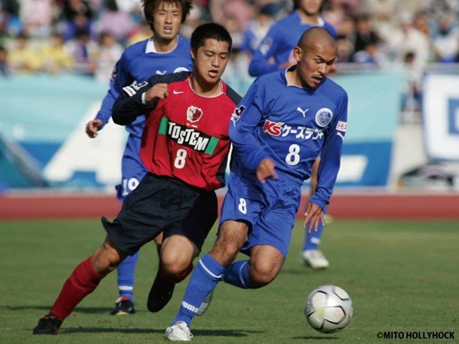 Đội bóng của Công Phượng trụ hạng J.League 2