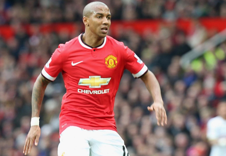 Ashley Young Top 10 cầu thủ Manchester United bị ghét bới chính CĐV của họ