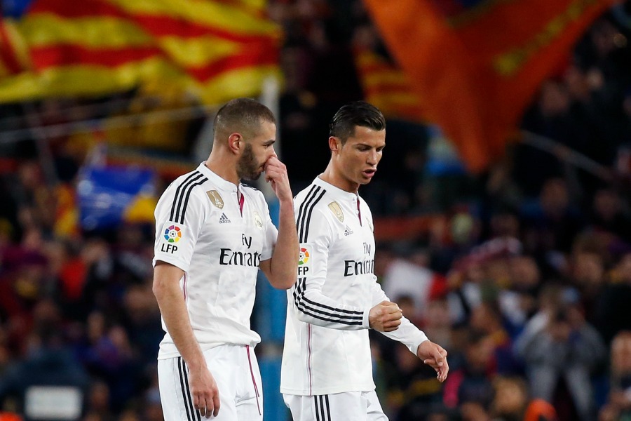 Ronaldo và Benzema thất vọng trước Villarreal. Ảnh: Internet.