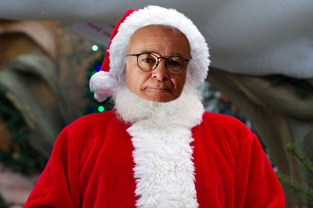Ranieri làm ông già Noel của Leicester. Ảnh: Internet.