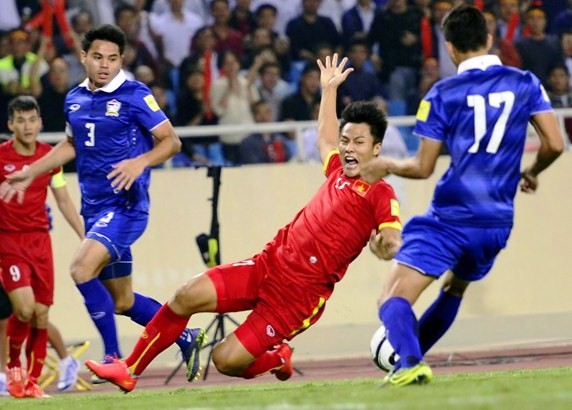 Việt Nam kém Thái Lan 25 bậc trên bảng xếp hạng FIFA