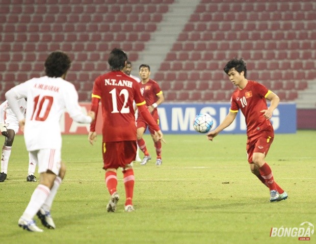 Toàn đội U23 Việt Nam bảo nhau thi đấu nhiệt huyết trong trận gặp U23 UAE, nhưng không có chuyện chống lệnh HLV Miura. Ảnh: Nhật Minh.