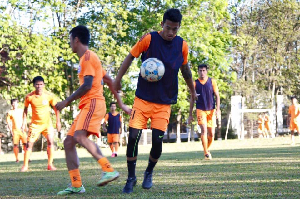 ‘Lee Nguyễn 2.0’ lỡ hẹn với V-League 2016
