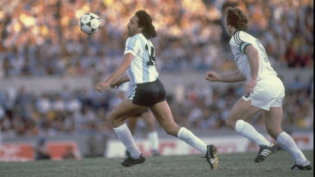 Năm 1975: Leopoldo Luque (Argentina, 4 bàn).