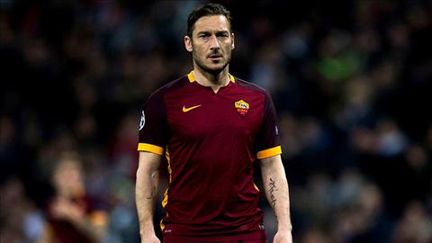 Totti thất sủng, Leicester mừng thầm?