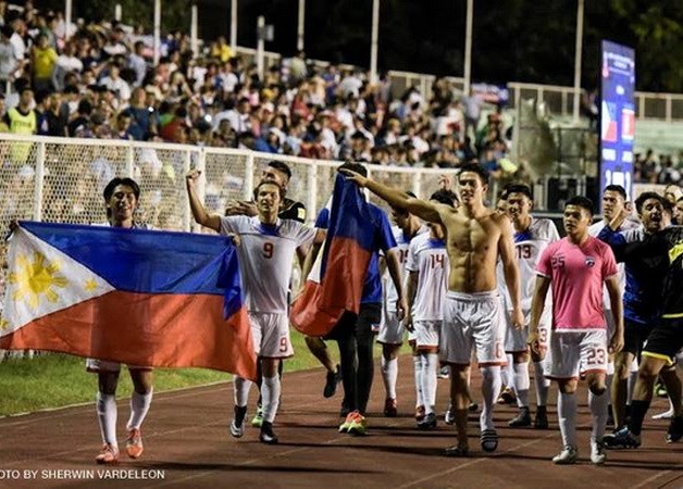 Niềm vui của các cầu thủ Philippines sau chiến thắng Trều Tiên. Ảnh: Internet.