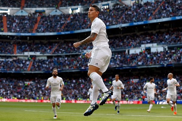 James Rodriguez mở tỷ số ngay phút thứ năm cho Real Madrid bằng một siêu phẩm sút phạt. Ảnh: Internet.