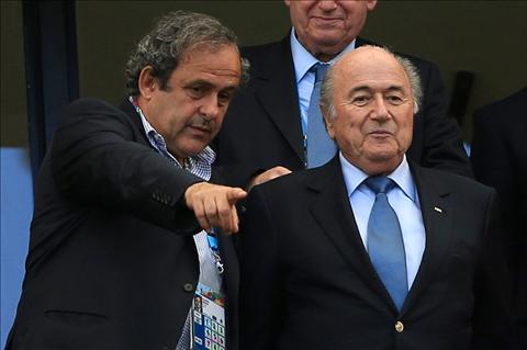 Platini buộc phải từ chức chủ tịch UEFA