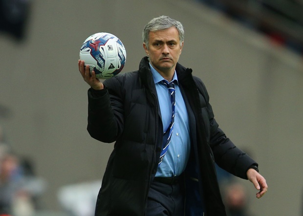 Hé lộ 'bộ đồ nghề' Mourinho sử dụng ở M.U
