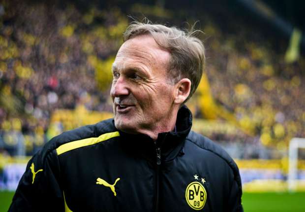 Phía Dortmund lại 'đá đểu' thành Manchester
