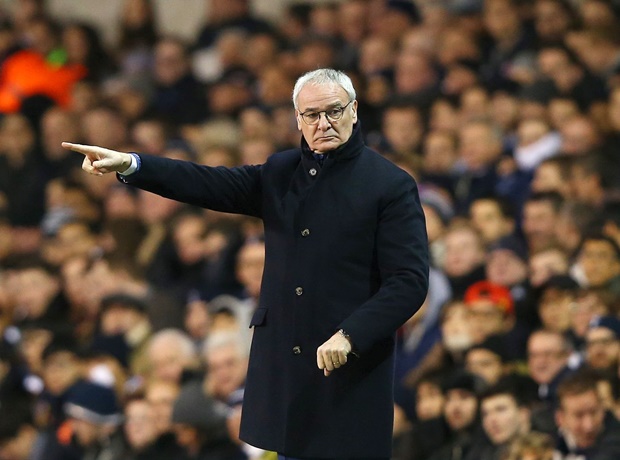 Premier League khởi tranh: Leicester City bị 'đánh hội đồng'