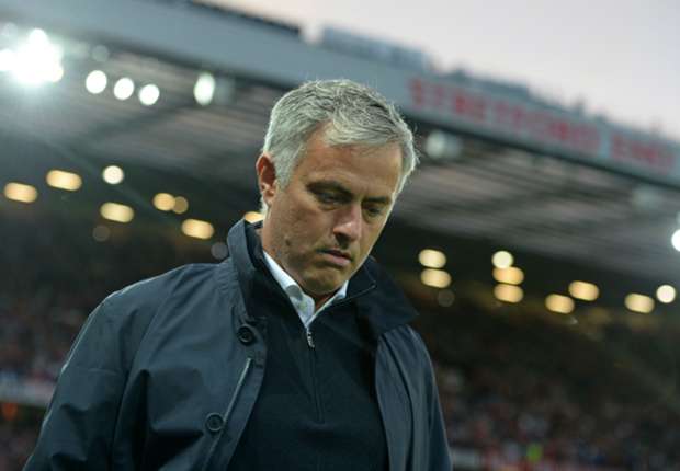 Ảnh bài viết Sốc: Bị đày ải, sao M.U cạch mặt Jose Mourinho