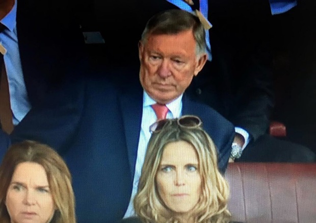 Sir Alex 'cạn lời' khi M.U của Mourinho lép vế ở derby