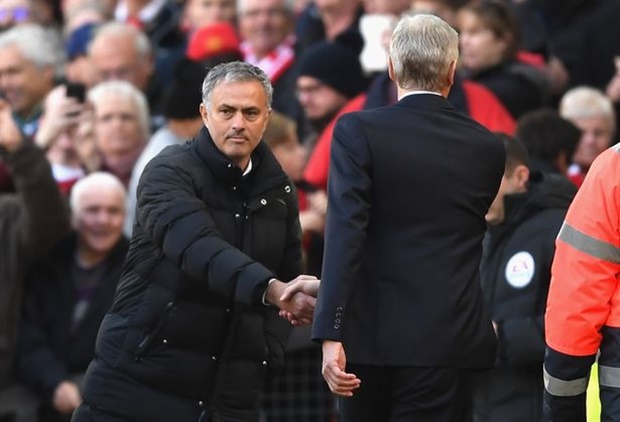 7 sắc thái 'ngượng ngùng' của Mourinho, Wenger khi tái ngộ