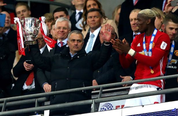 Tại M.U, Mourinho không còn là 'kẻ kiêu ngạo' - Bóng Đá