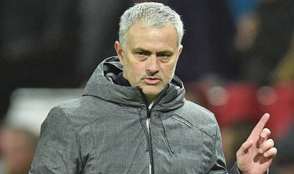 Mourinho hé lộ nơi áp lực còn khủng khiếp hơn ở Man Utd - Bóng Đá