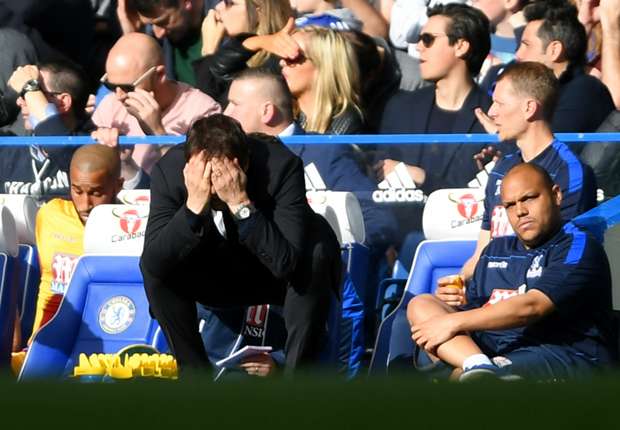 Chelsea thất bại, HLV Conte không phục - Bóng Đá