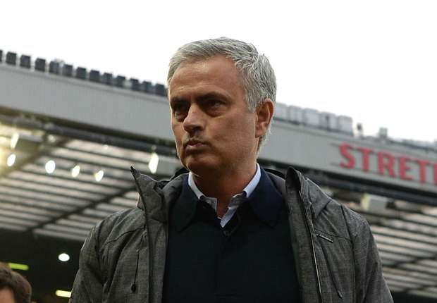 Mourinho tự coi bản thân 'nhỏ bé' tại Man United - Bóng Đá