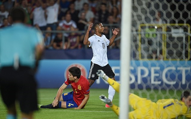 Asensio & Niguez bất lực, U21 Tây Ban Nha không thể xưng bá trời Âu - Bóng Đá