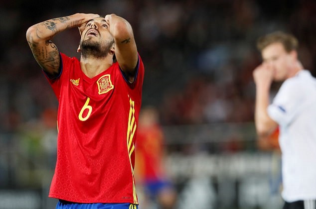 Asensio & Niguez bất lực, U21 Tây Ban Nha không thể xưng bá trời Âu - Bóng Đá