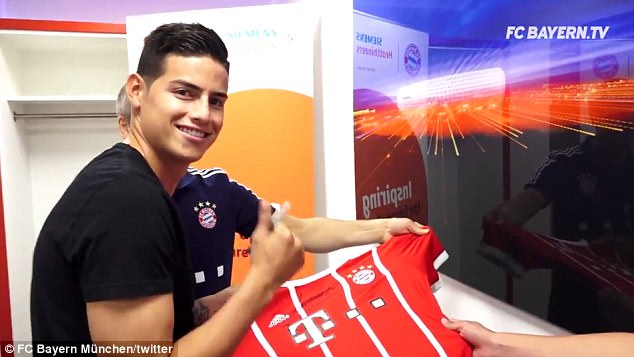 James ra mắt Bayern Munich - Bóng Đá