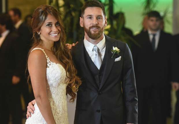 Messi nhận 'tiền mừng cưới' bèo bọt trong 'hôn lễ thế kỷ' - Bóng Đá