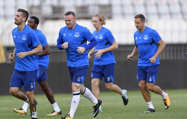 Everton và Rooney tập luyện ở Croatia - Bóng Đá